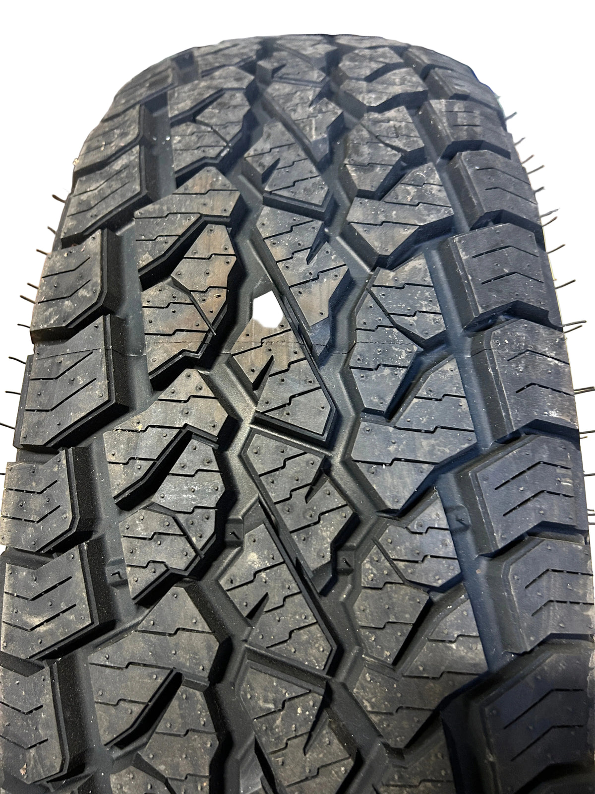APLUS SHREDDER AT BSW P 245 75 16 111T ALL TERRAIN TIRE 20001503