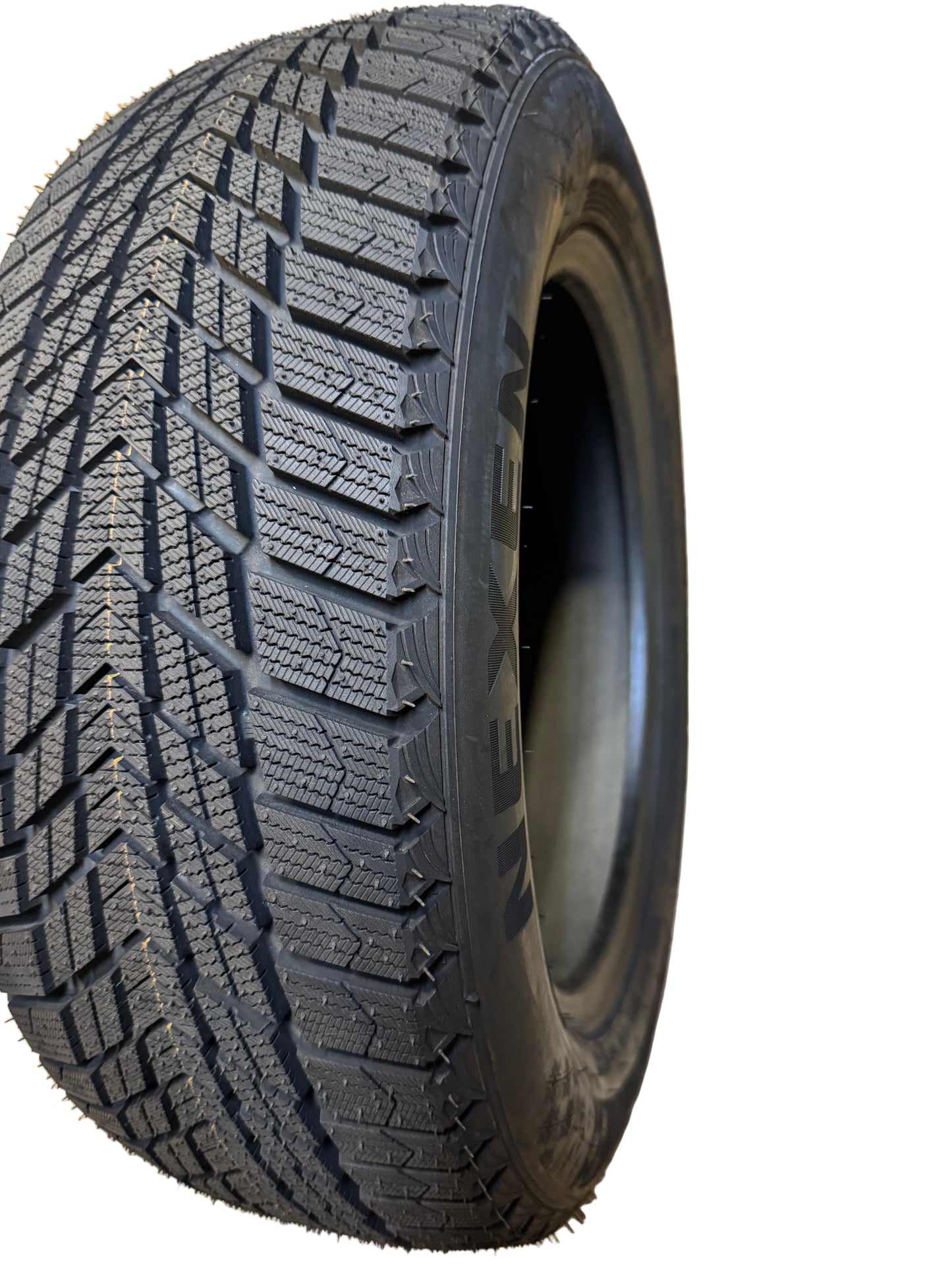 NEXEN WINGUARD ICE PLUS  BSW P 195 60 15 92T XL WINTER TIRE 16140NXK