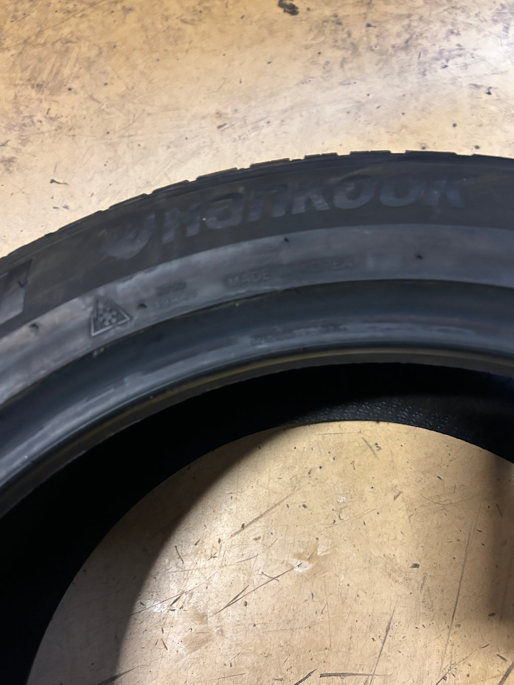 NOS HANKOOK KINERGY 4S2 BSW P 225 50 18 95W ALL SEASON TIRE 1027011