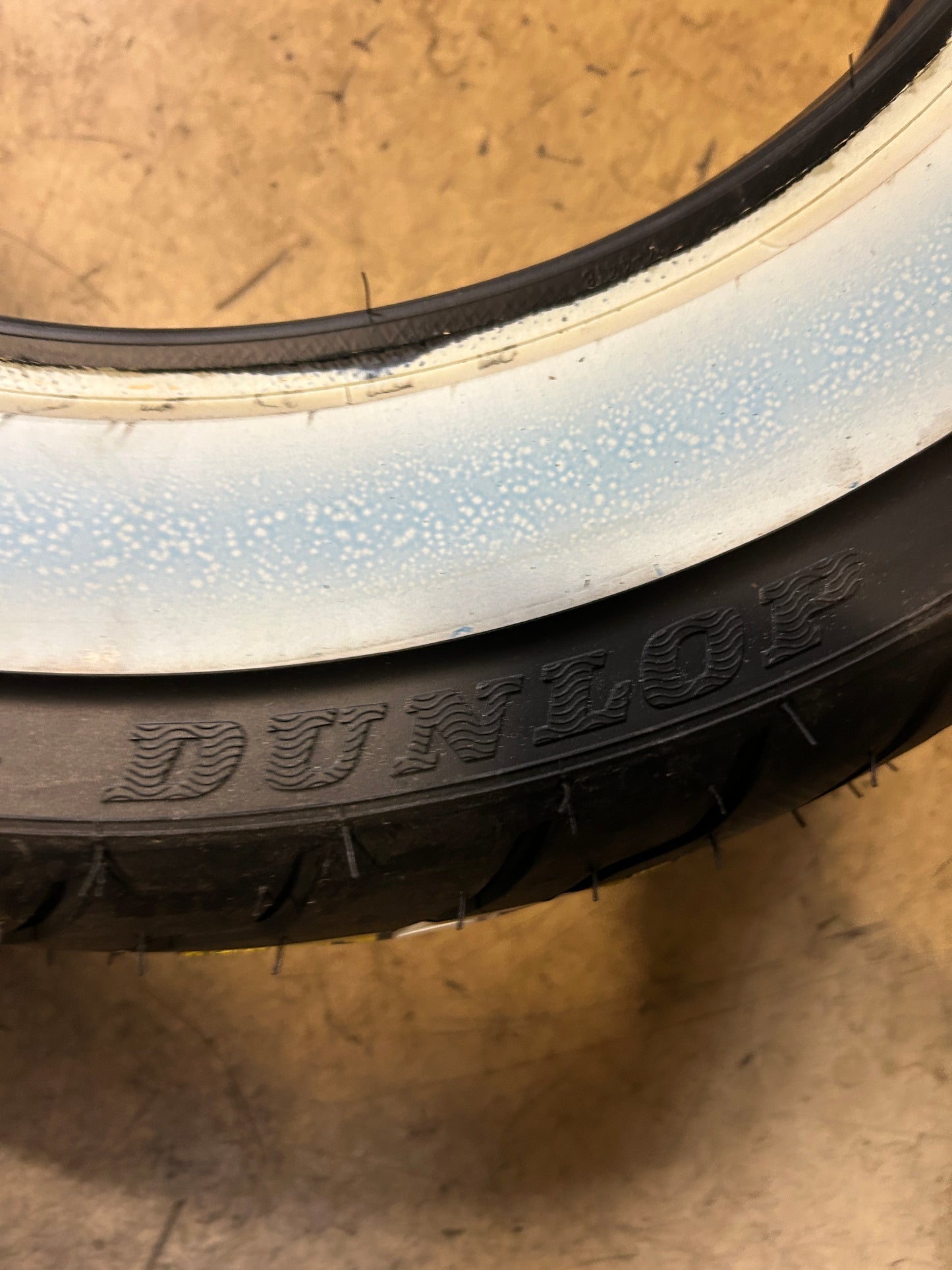 DUNLOP AMERICAN ELITE WWW MU85 16 77H REAR MOTORCYCLE TIRE 45131529