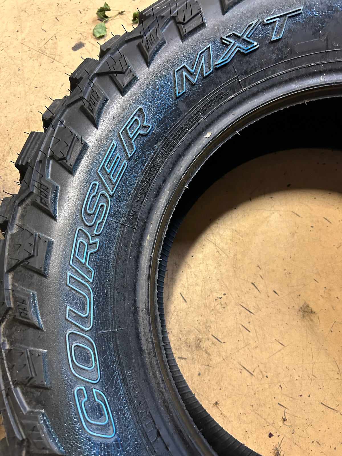 MASTERCRAFT COURSER MXT OWL LT 275 65 18 123/120Q 10PLY MUD TIRE 175043009