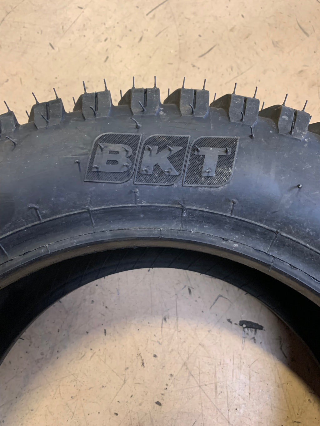 BKT LG-306 BSW AT  24 8.5 14 4 PLY ATV/UTV TIRE 94042111