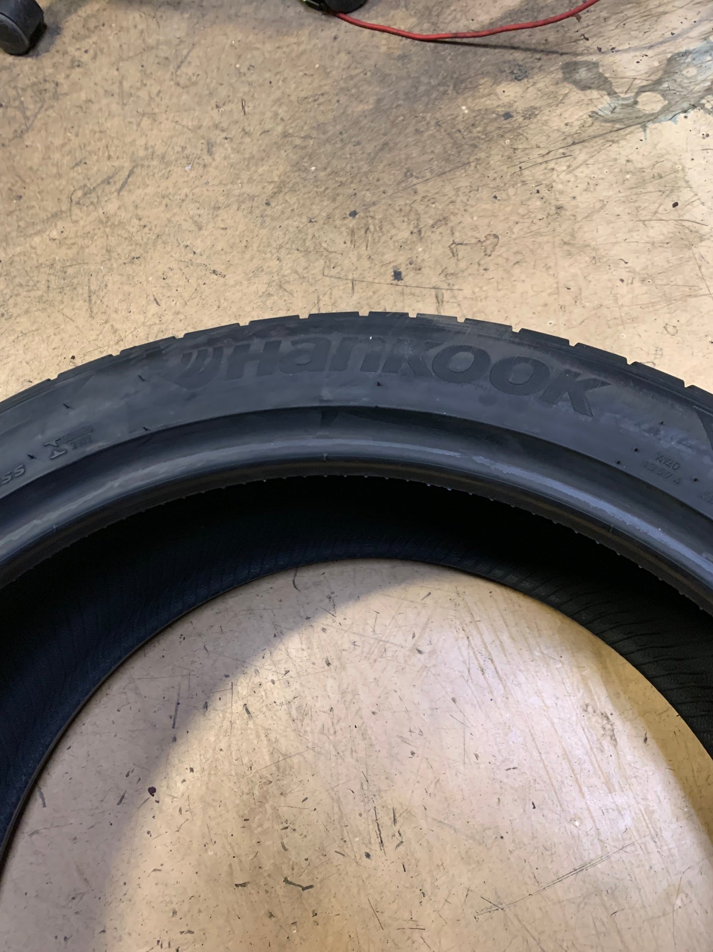 HANKOOK VENTUS V12 EVO2 BSW P 245 40 20 99Y XL UHP TIRE 1015366