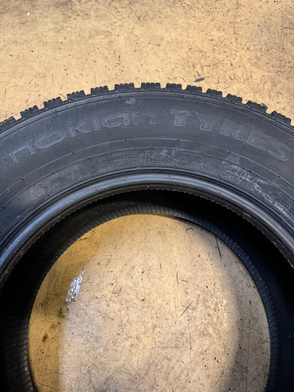 2 NOKIAN HAKKAPELIITTA CR4 BSW P 235 65 16 121/119R 10PLY WINTER TIRE T432379