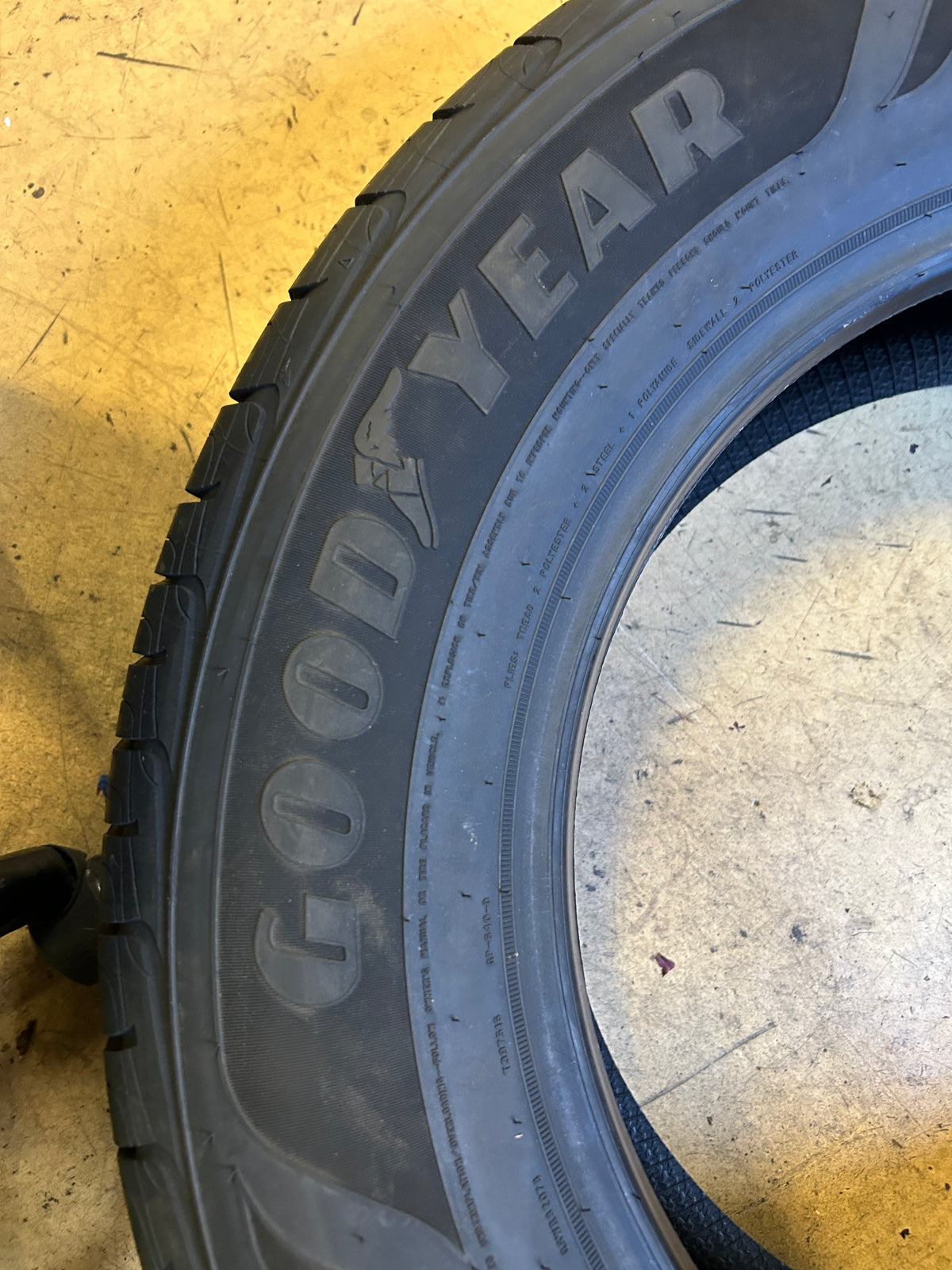 GOODYEAR ASSURANCE COMFORTDRIVE P 255 65 18 111H SL ALL SEASON TIRE 413087582