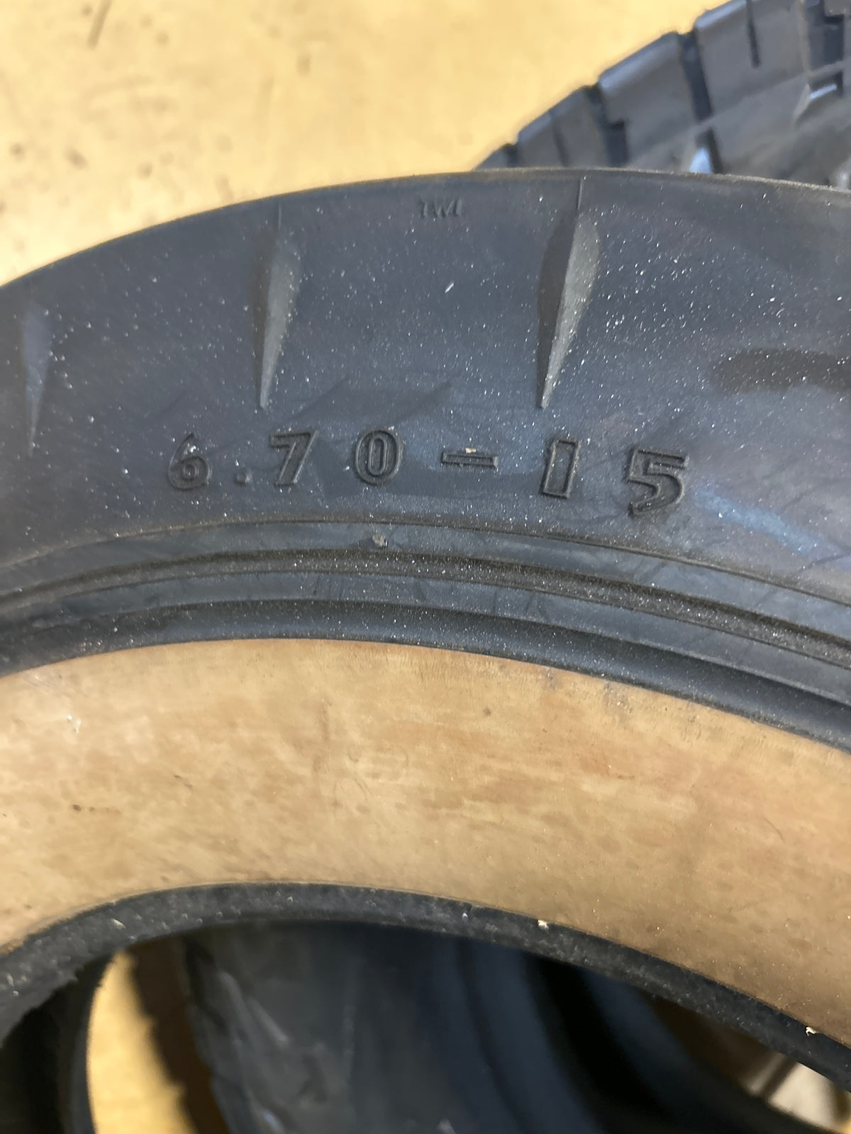 USED GOODYEAR CSC 3-T 3"WWW 6.7 15 4PLY PERFORMANCE 440309