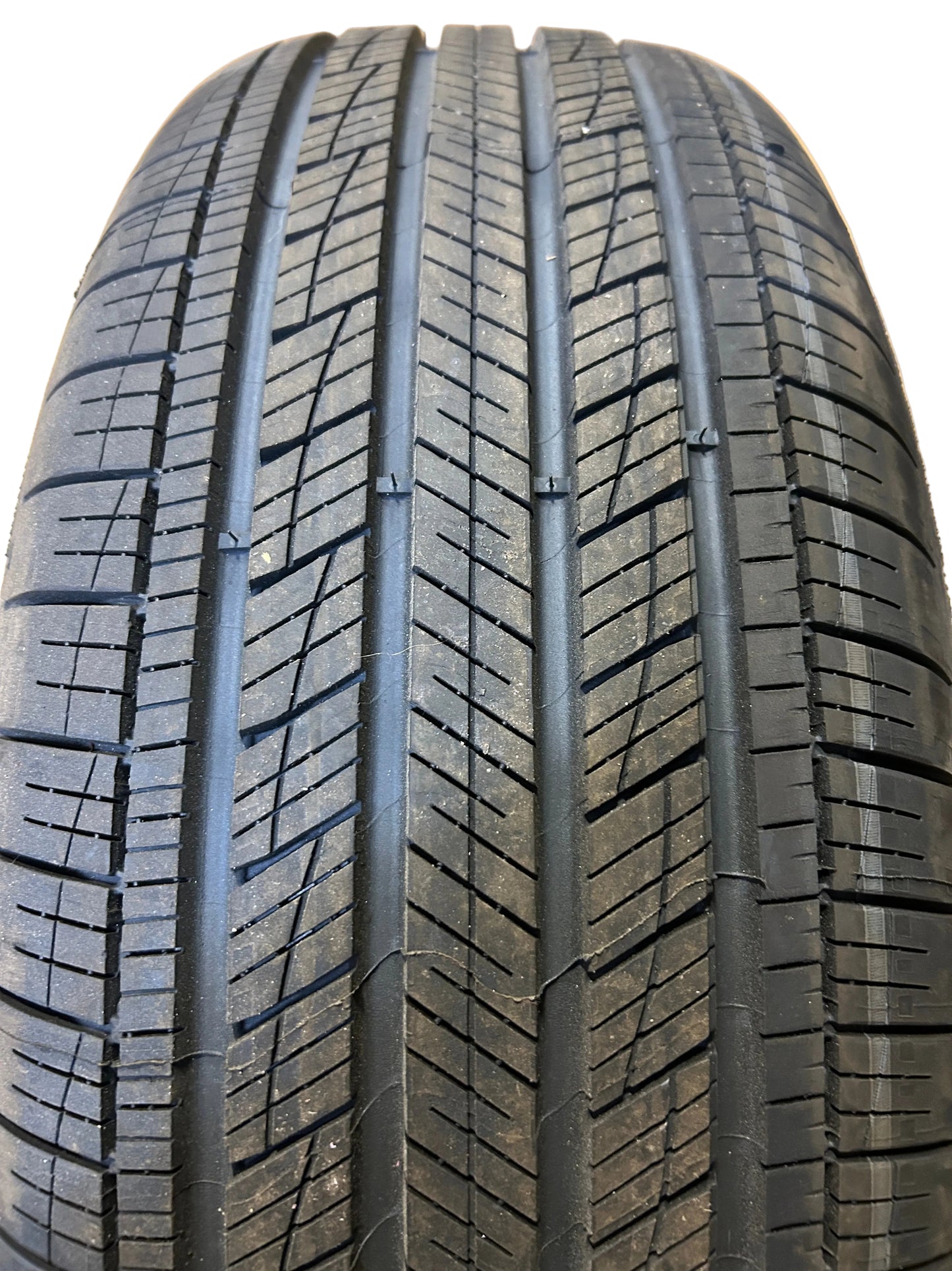 GOODYEAR ASSURANCE FINESSE BSW P 235 60 18 103H ALL SEASON TIRE 681815630