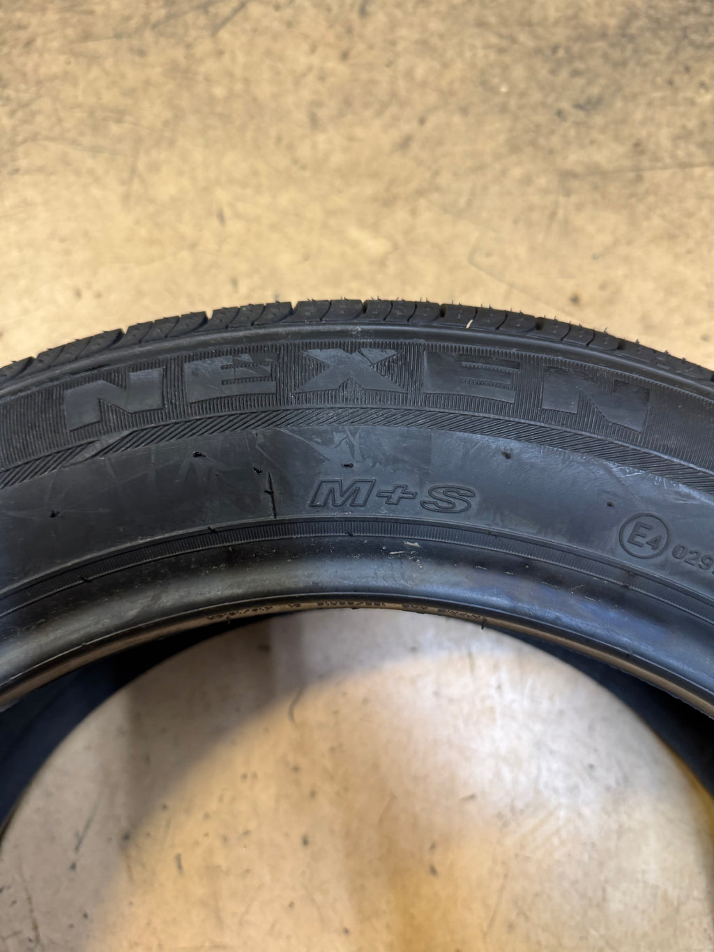 NEXEN NPRIZ AH8 BSW P 195 55 16 87V ALL SEASON TIRE 15523NXK