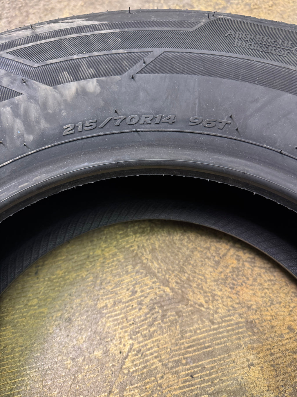 HANKOOK KINERGY ST H735 BSW P 215 70 14 96T ALL SEASON TIRE 1021909