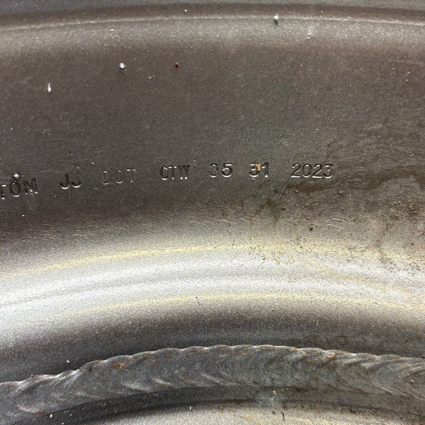 WHEEL VINTIQUES 50 SERIES SS396 SILVER WITH BLACK PAINTED SLOT WHEELS 15X8 5X4.75