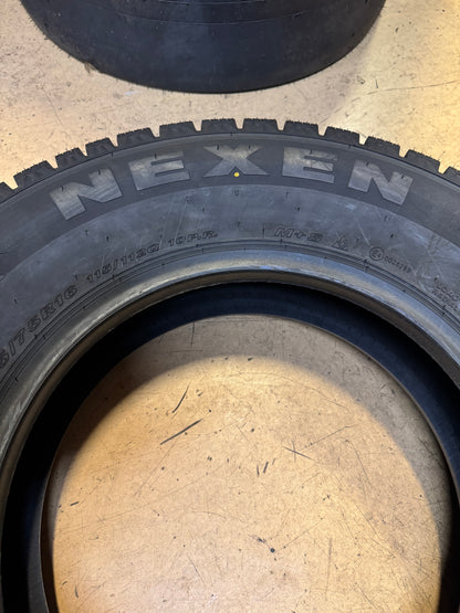 NOS NEXEN WINGAURD WINSPIKE SUV BSW LT 225 75 16 115/112Q 10PLY WINTER TIRE 12807NXK