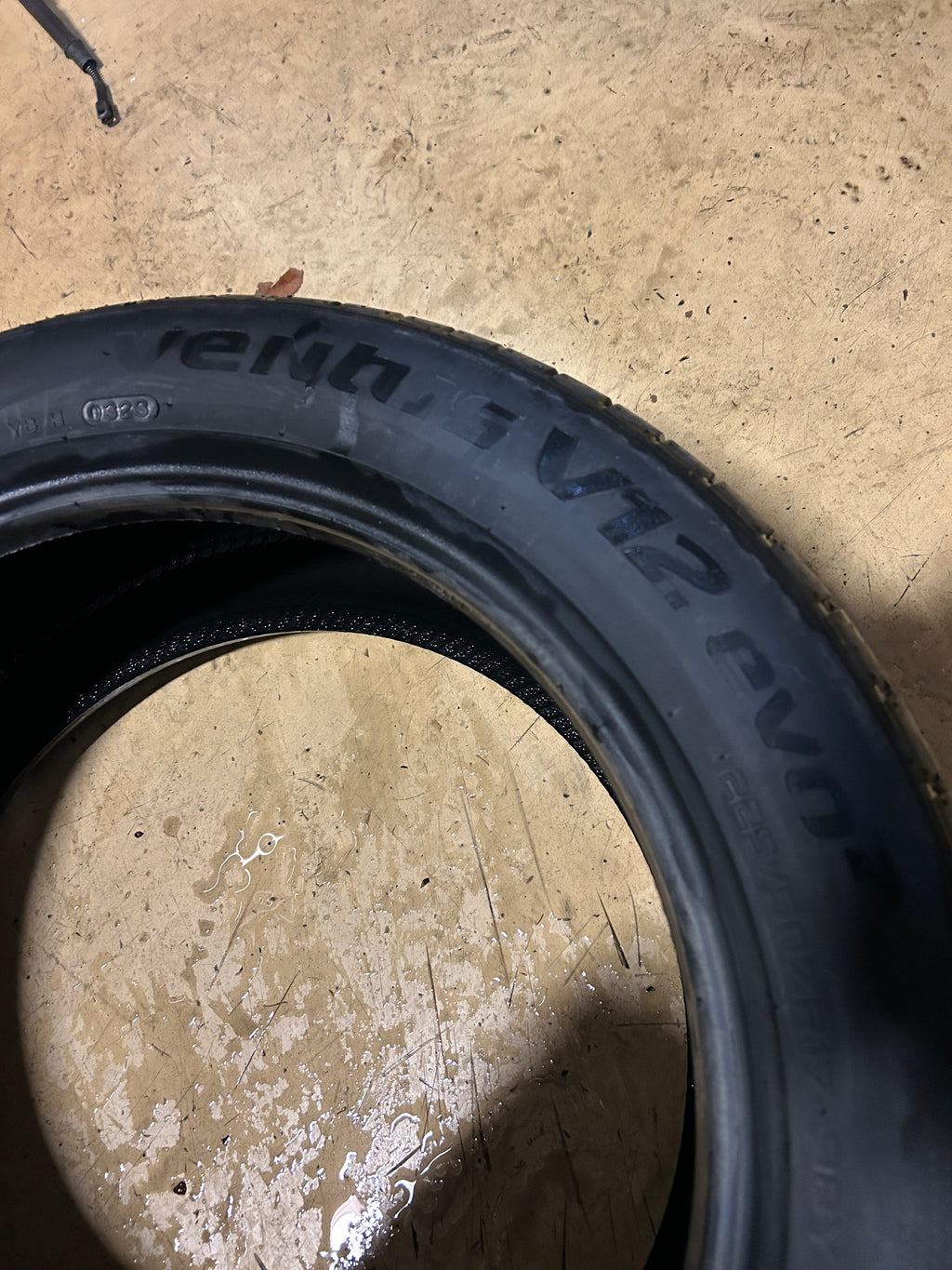 HANKOOK VENTUS V12 EVO 2 BSW P 225 50 17 98Y XL ALL SEASON TIRE 1015689