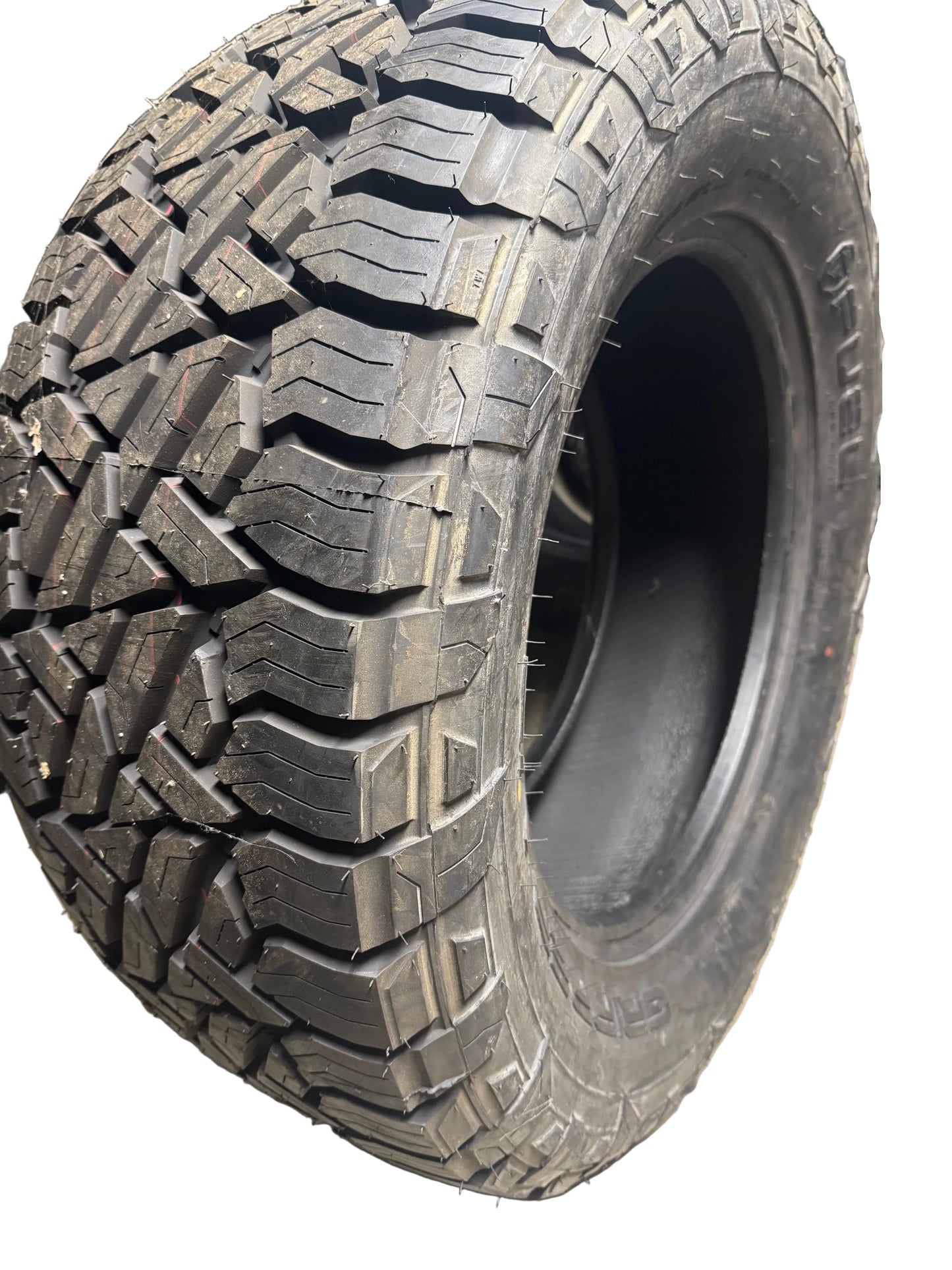NOS FUEL GRIPPER A/T BSW LT 325 60 20 126/123R 10PLY ALL TERRAIN TIRE RFAT32560R20