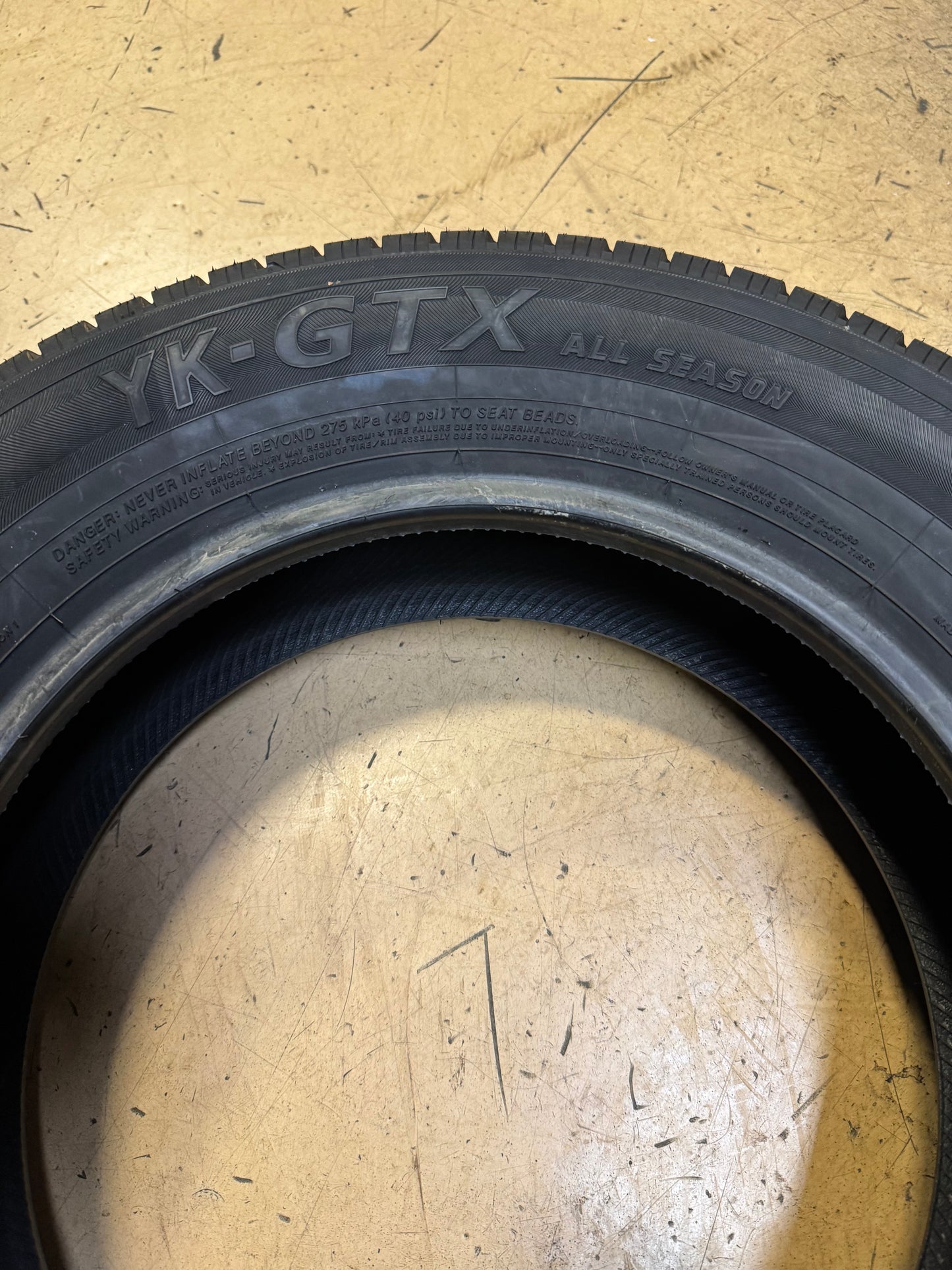 YOKOHAMA YK-GTX BSW P 195 65 15 91H ALL SEASON TIRE 110174104