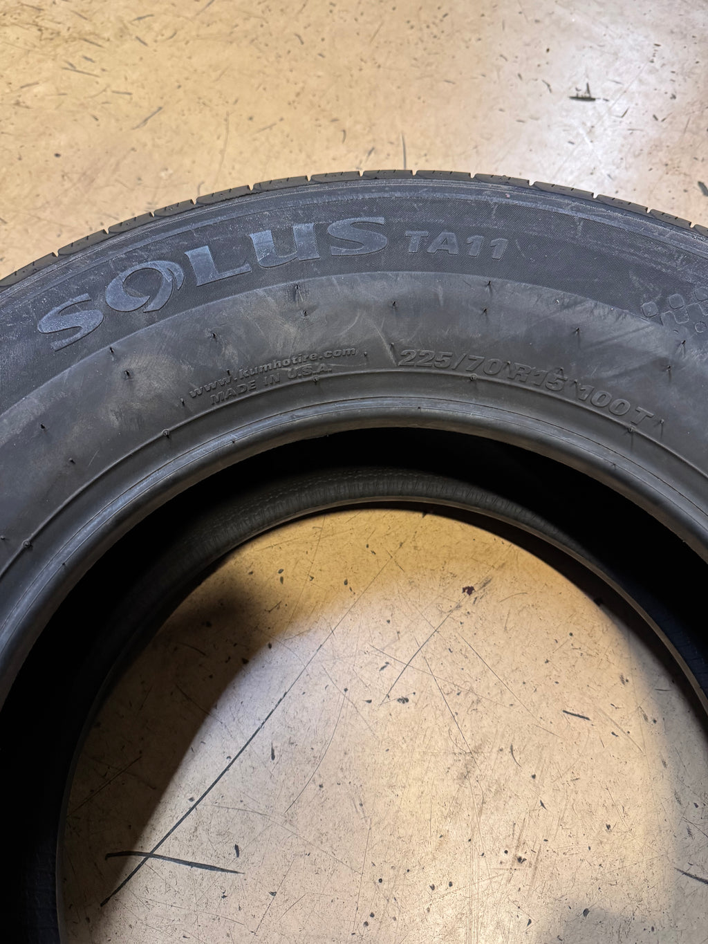 2 NOS KUMHO SOLUS TA11 BSW P 225 70 15 100T ALL SEASON TIRE 2183123
