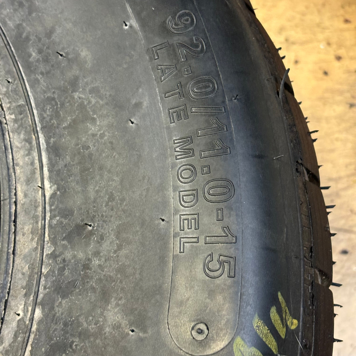HOOSIER LATE MODEL NLMT2 92 11 15 LCB DIRT TIRE ROLLOVER 94-¾”36710NLMT2