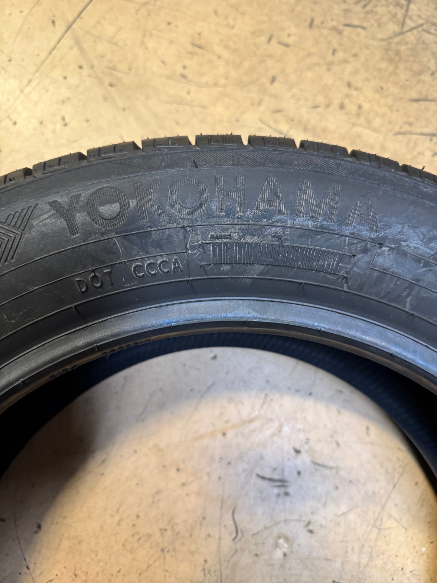 YOKOHAMA AVID ASCEND LX BSW P 185 60 15 84H ALL SEASON TIRE 110132801
