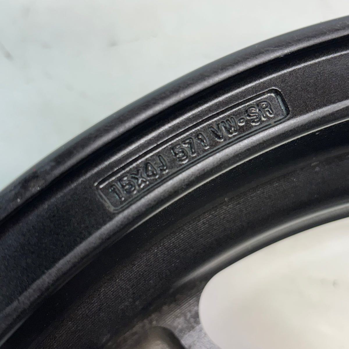 2 VISION SPORT STAR 571 WHEEL 15X4 5X114.3 GLOSS BLACK WITH MILLED CENTER -19MM