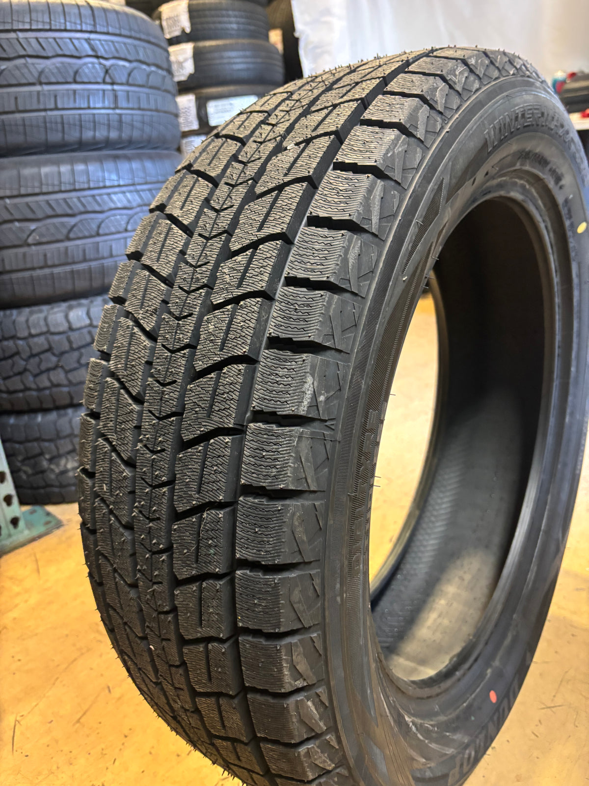DUNLOP WINTERMAXX SJ8 BSW P 235 55 19 101R SL SNOW WINTER TIRE 290124125