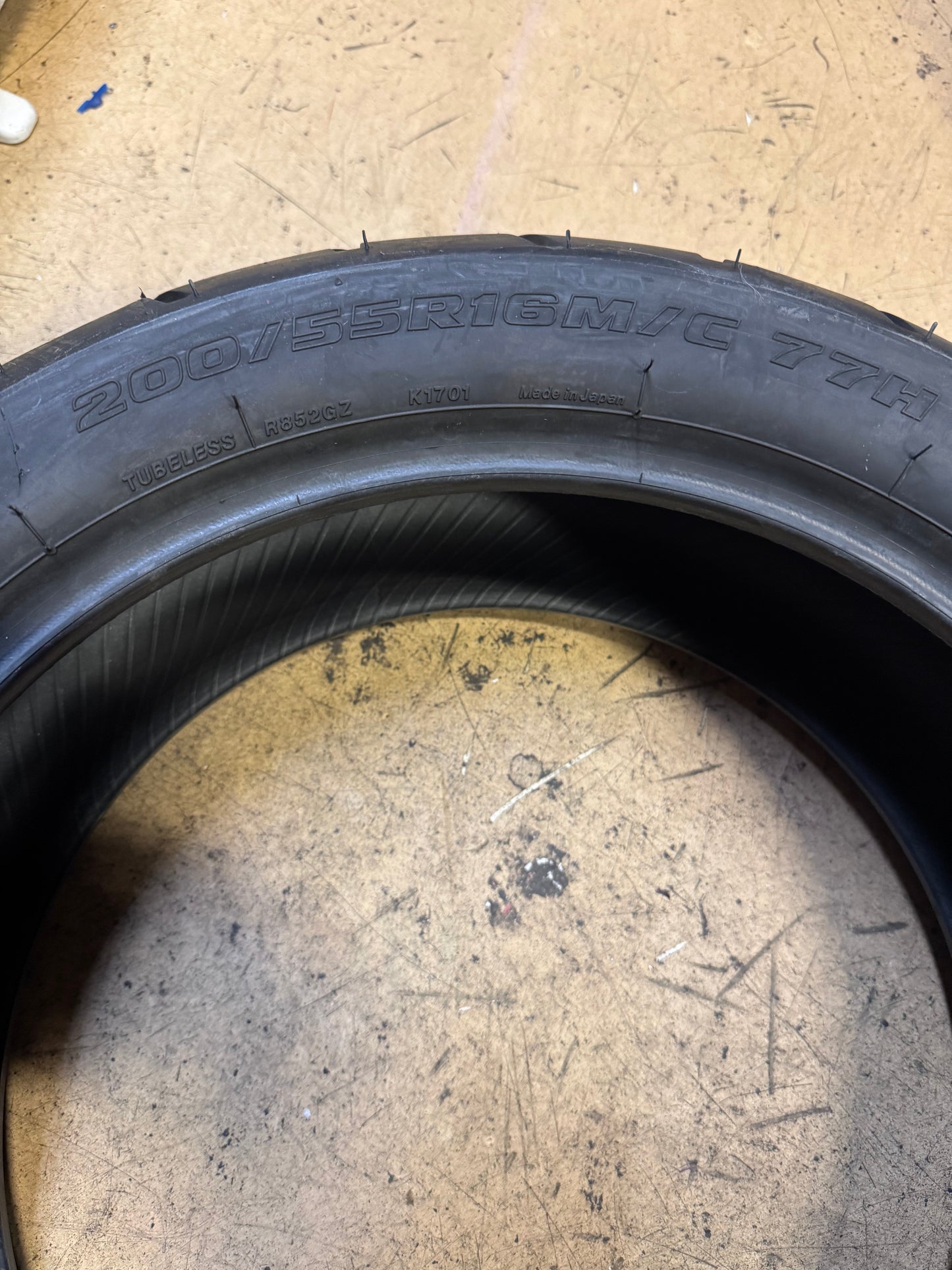 BRIDGESTONE EXEDRA G852 BSW 200 55 16 77H REAR MOTORCYCLE TIRE 9333