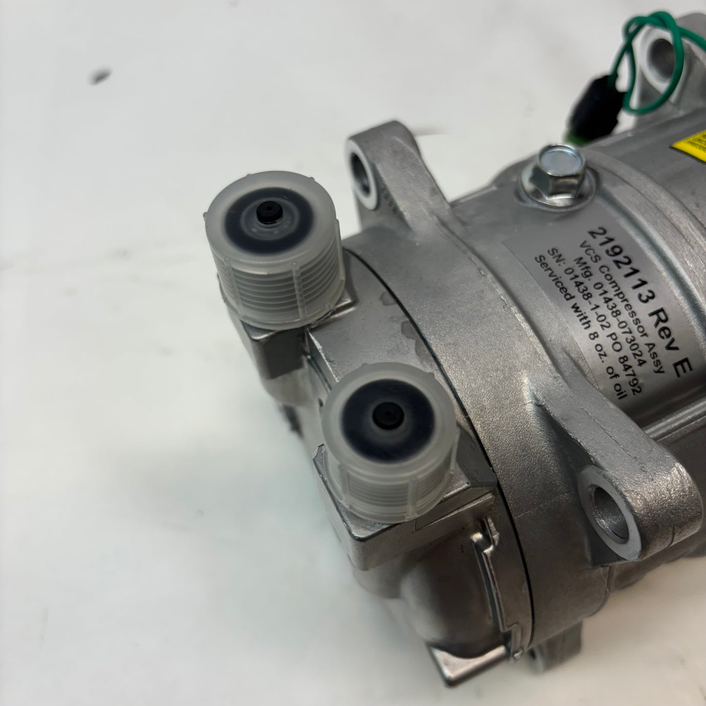 VALEO AC COMPROSSOR 2192113 01438-07304
