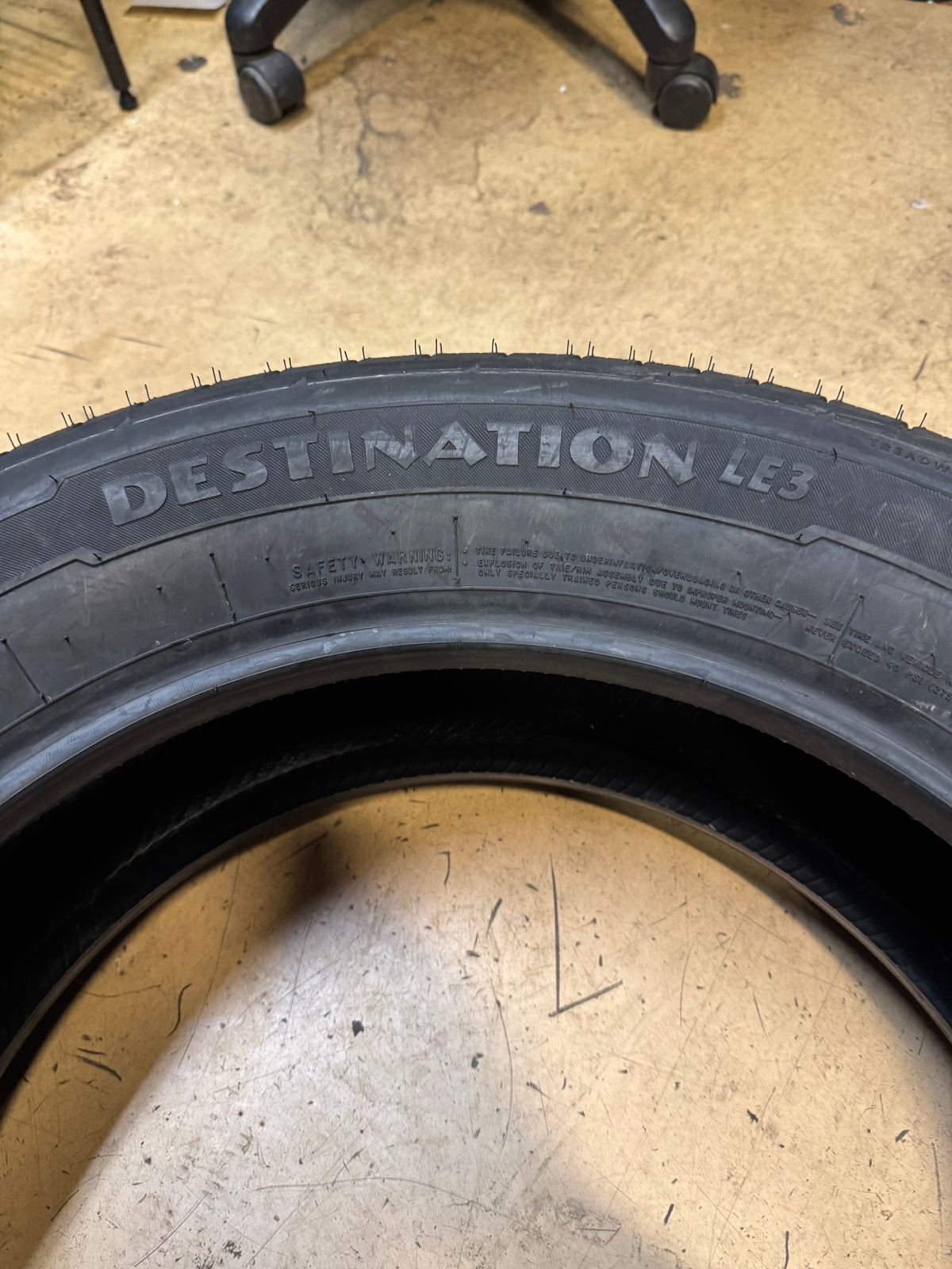 FIRESTONE DESTINATION LE3 BSW P 255 60 19 109H ALL SEASON TIRE 005403