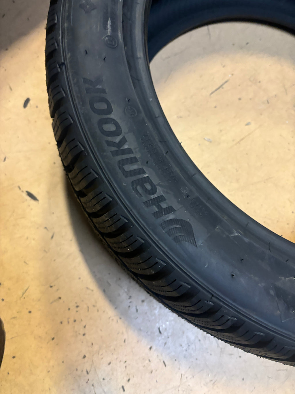 2 HANKOOK WINTER ICEPT EVO3 W330 P 245 45 18 100V XL WINTER SNOW TIRES 1026307