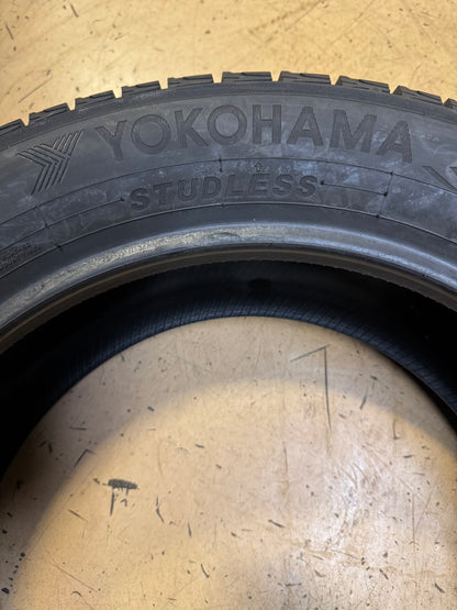 YOKOHAMA ICEGUARD GO75 BSW P 215 60 17 96T WINTER TIRE 110175138