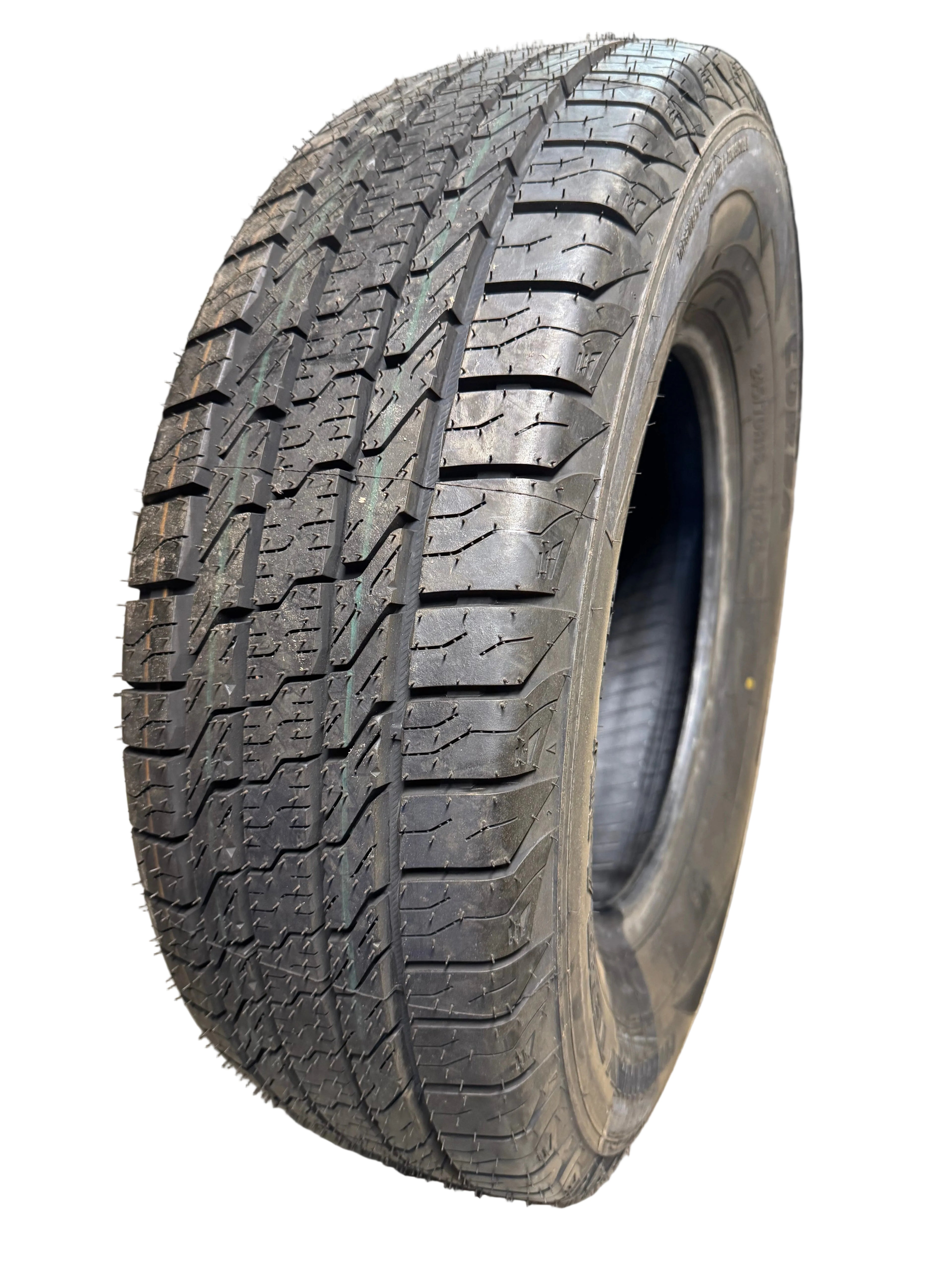 NOS CORSA HIGHWAY TERRAIN PLUS BSW P 245 70 16 111T XL  TIRE COMSID0004