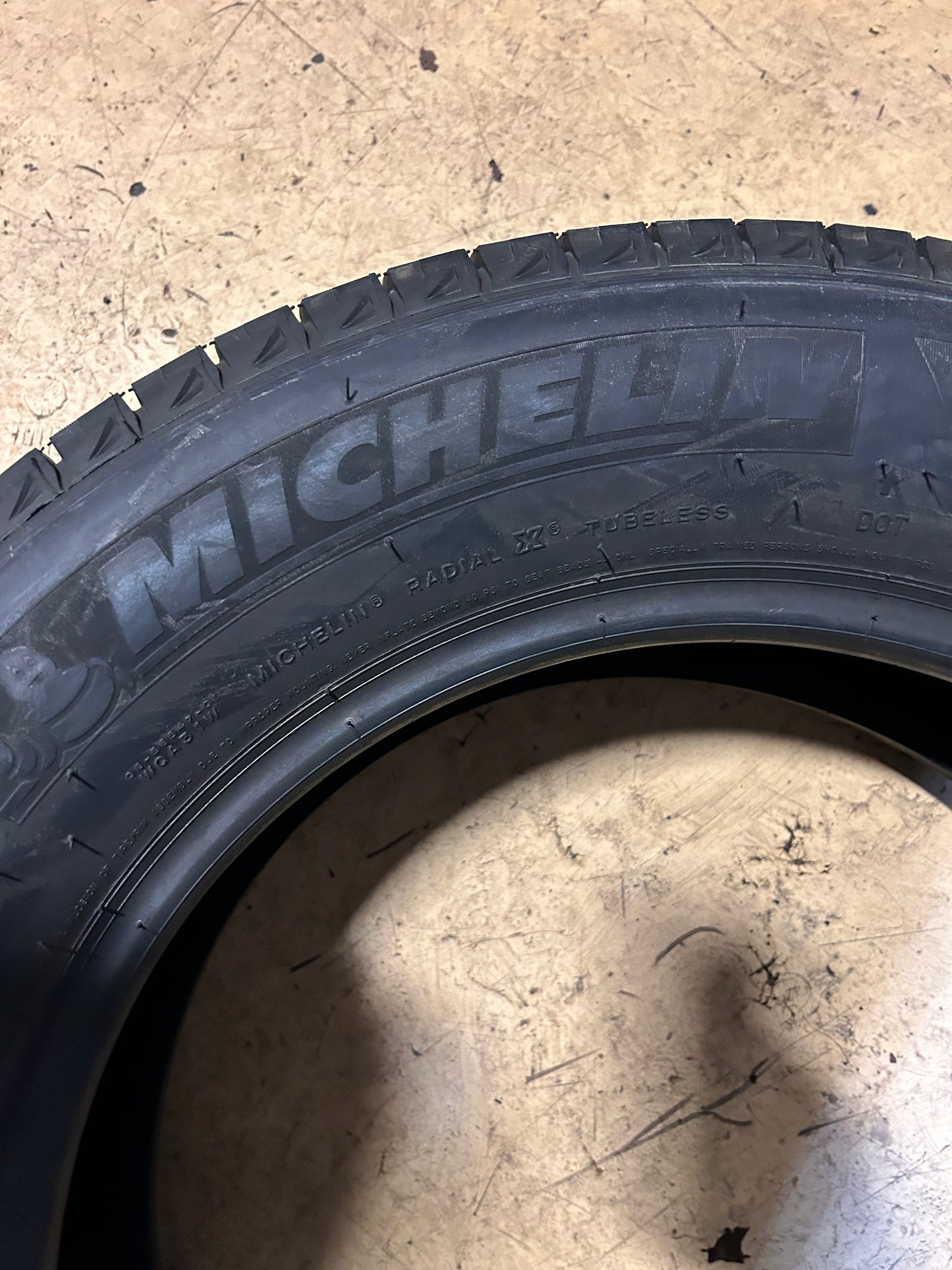 2 NOS MICHELIN LATITUDE X-ICE XI2 BSW P 225 65 17 102T WINTER TIRE 08332
