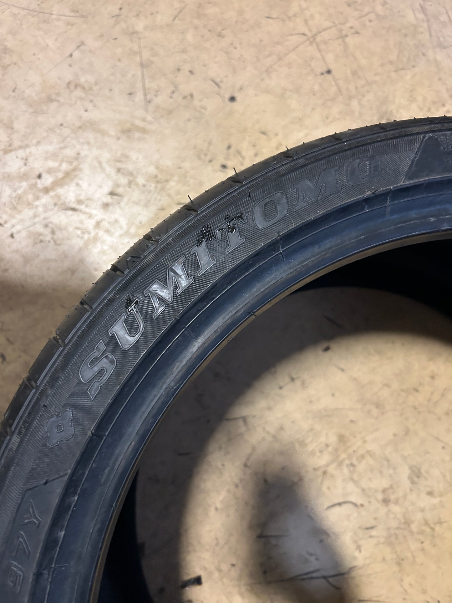 SUMITOMO HTRZ5 BSW P 285 30 18 97Y XL PERFORMANCE TIRE HTR33