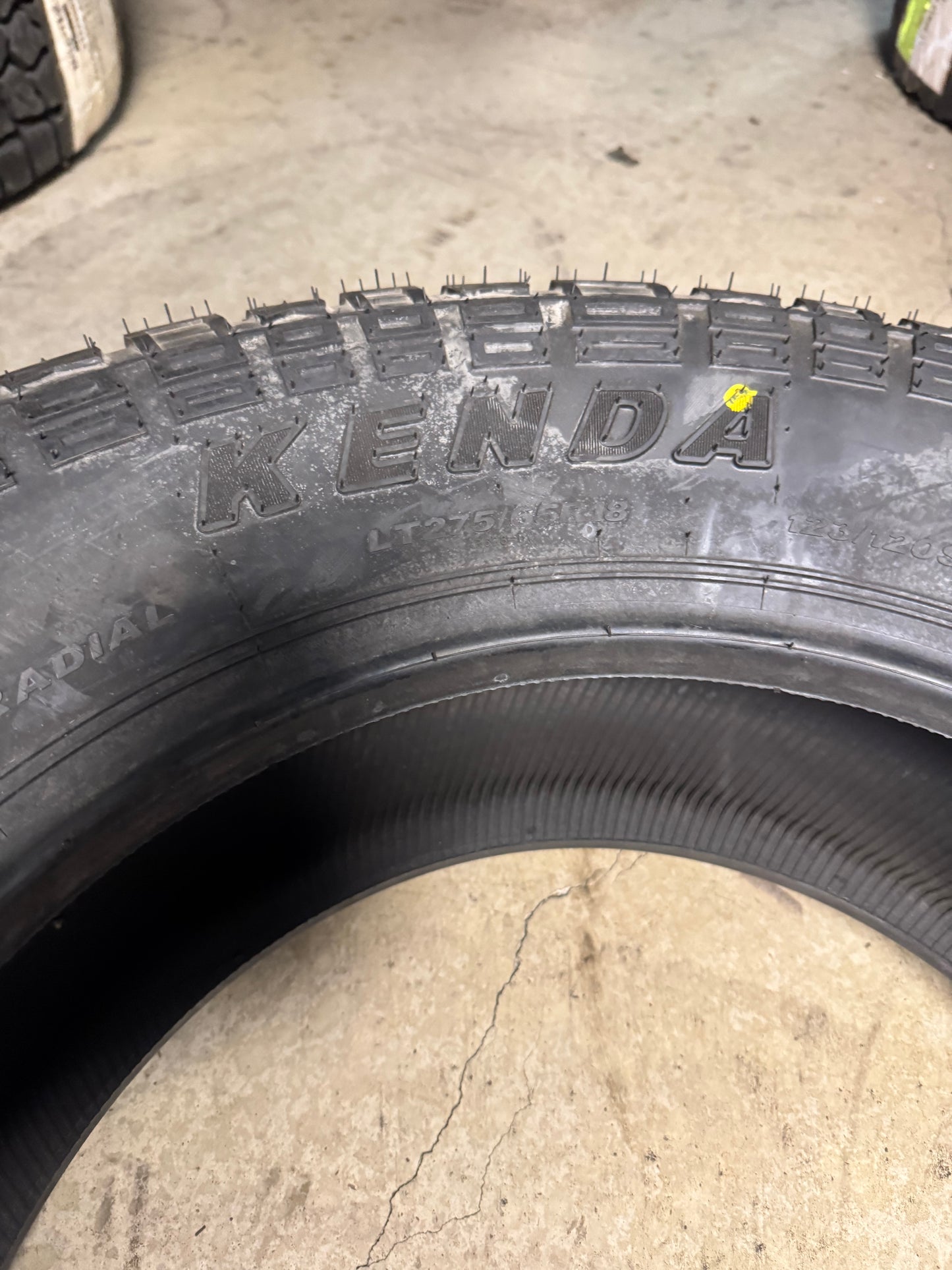 KENDA KLEVER A/T2 KR628 BSW LT 275 65 18 123/120S 10PLY ALL TERRAIN TIRE 628018
