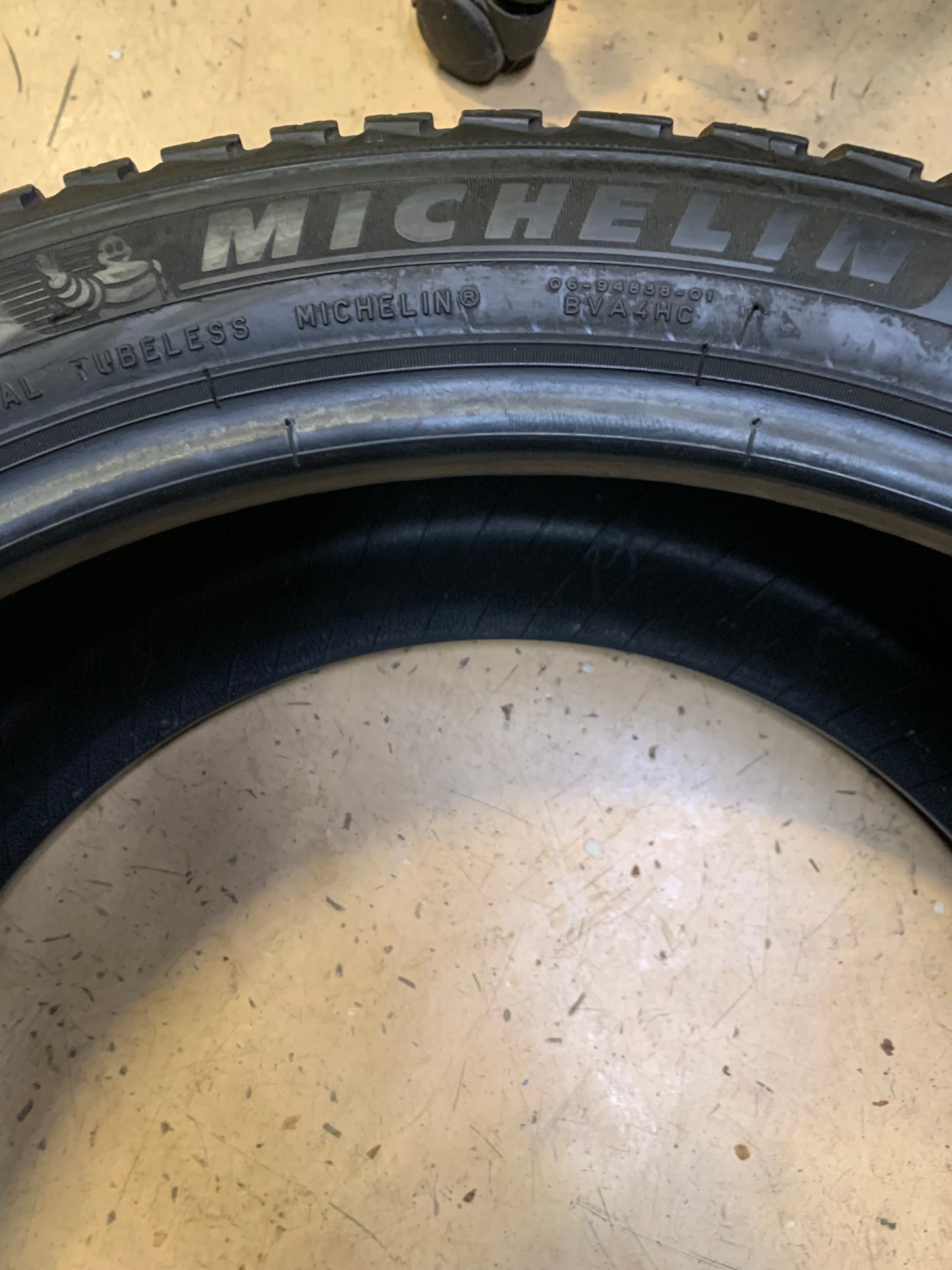 MICHELIN CROSSCLIMATE 2 BSW P 245 40 20 99W XL ALL SEASON TIRE 52079