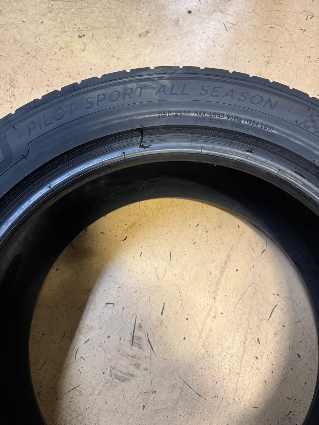 MICHELIN PILOT SPORT ALL SEASON 4 BSW P 245 50 18 104Y XL TIRE 27469
