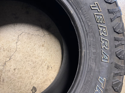 NOS HERCULES TERRA TRAC M/T OWL LT 305 70 18 126/123Q 10PLY MUD TERRAIN TIRE 08190