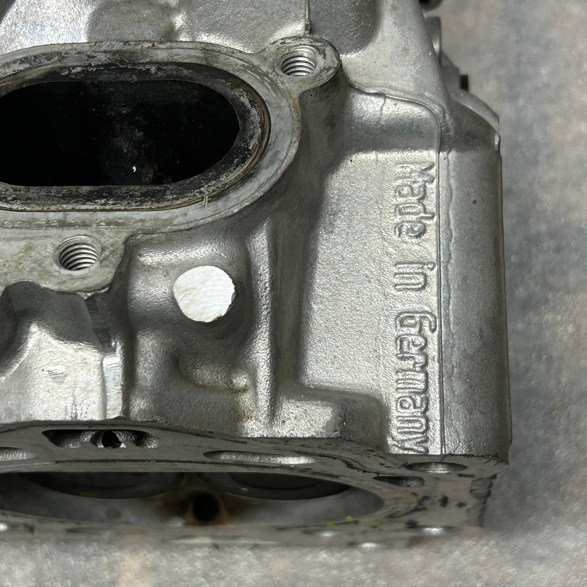 PORSCHE 911 11-16 CARRERA S 4S GTS RIGHT CYLINDER HEAD 9A1 104 112 8R