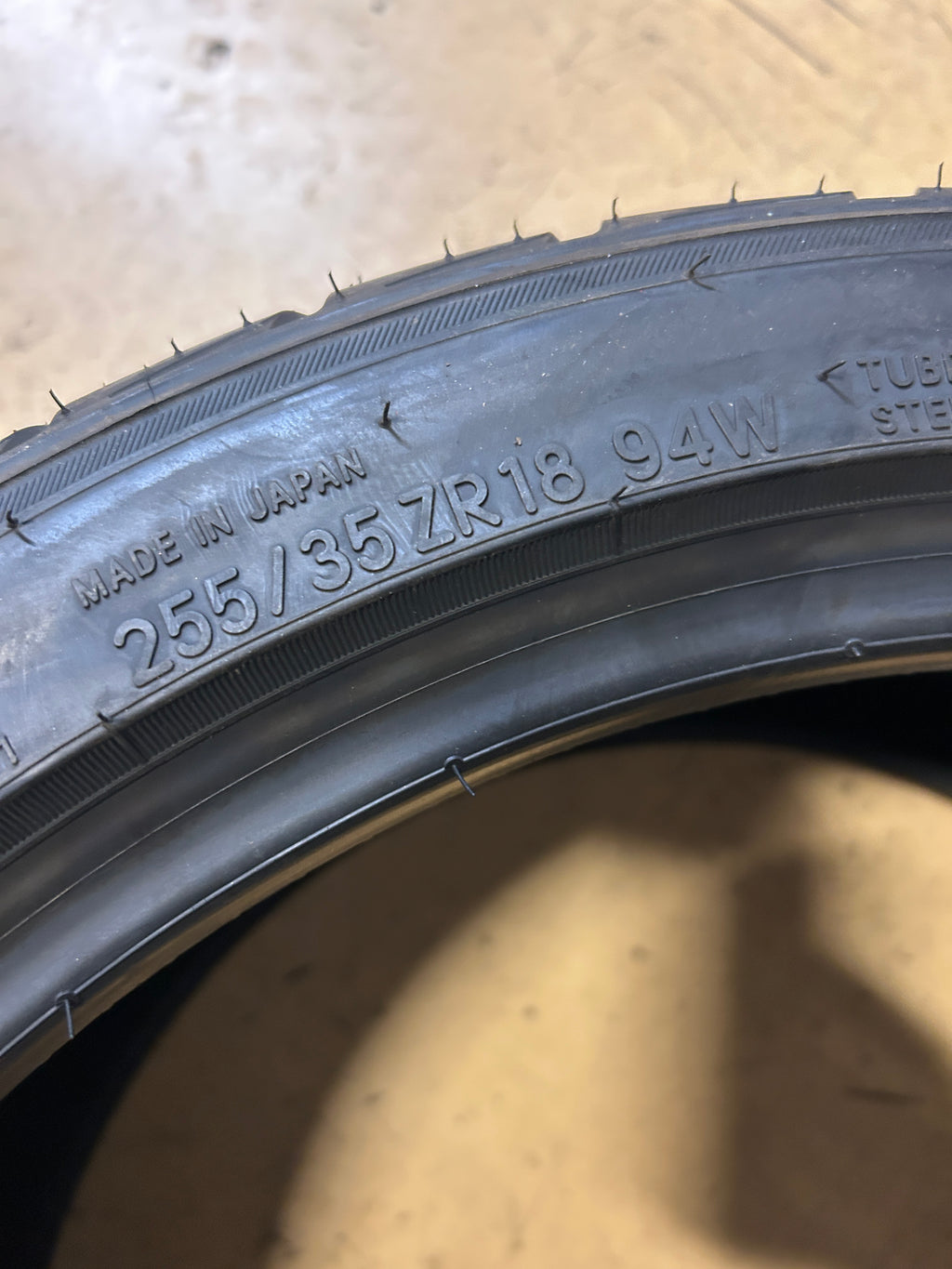 NITTO NT05 BSW P 255 35 18 94W XL PERFORMANCE TIRE 207340