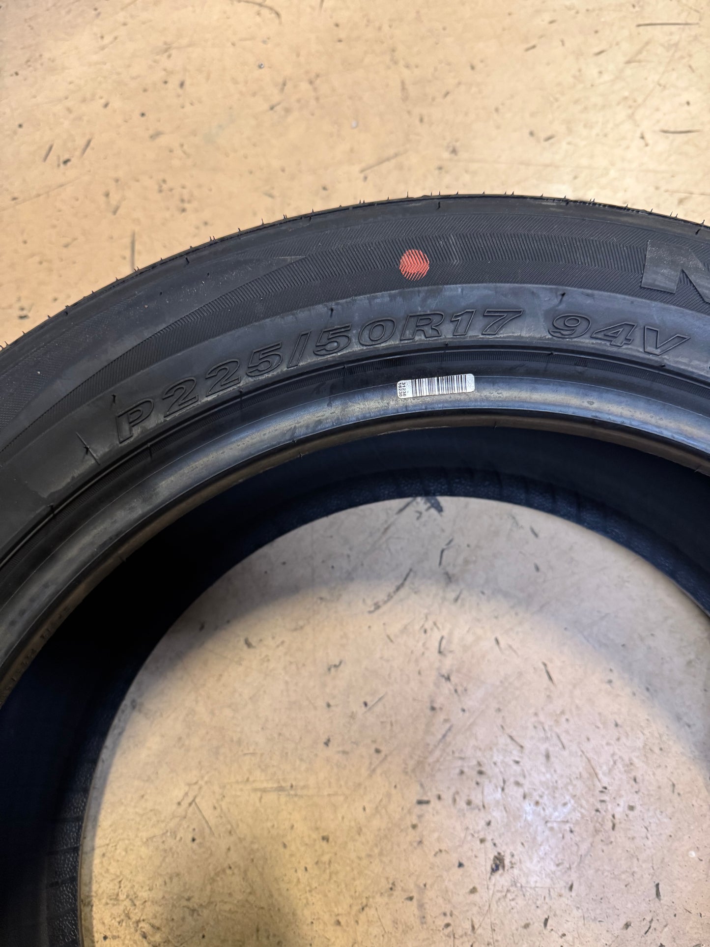 NEXEN CP672 BSW P  225 50 17 94V ALL SEASON TIRE 11263NXK