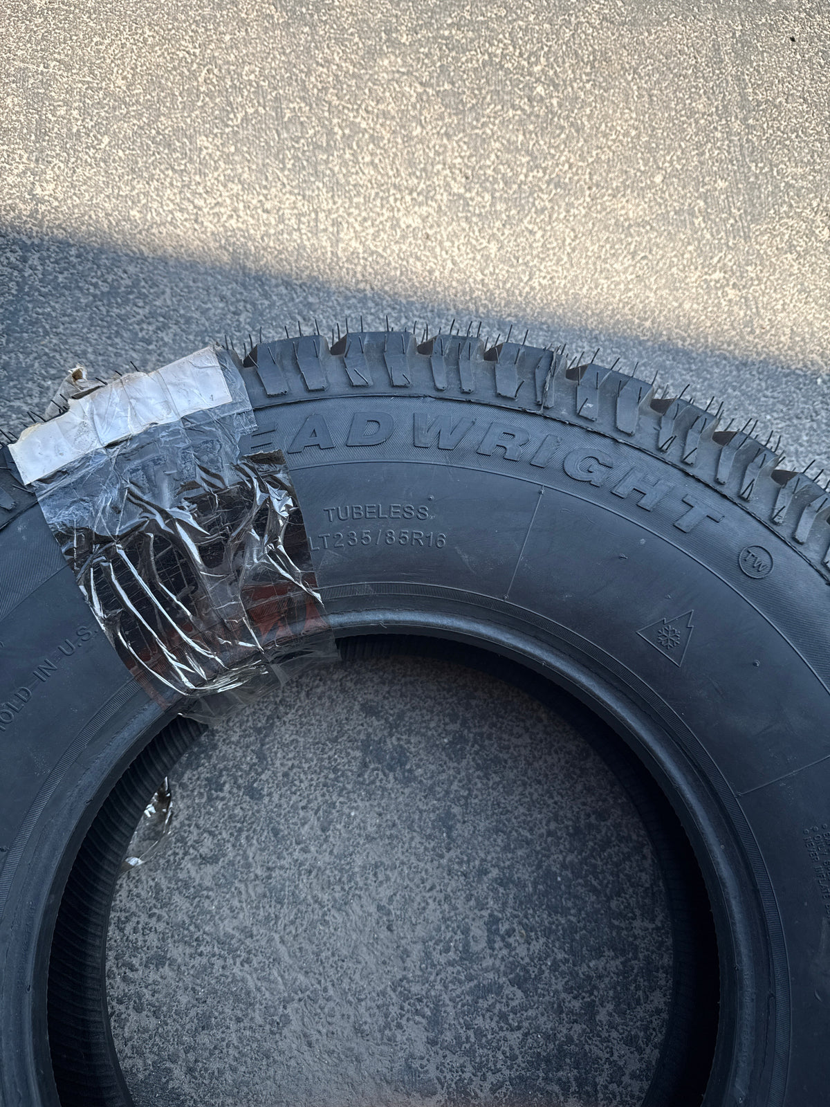 NOS TREADWRIGHT WARDEN 2 LT 235 85 16 10PLY LRE ALL TERRAIN TIRE TW35851610