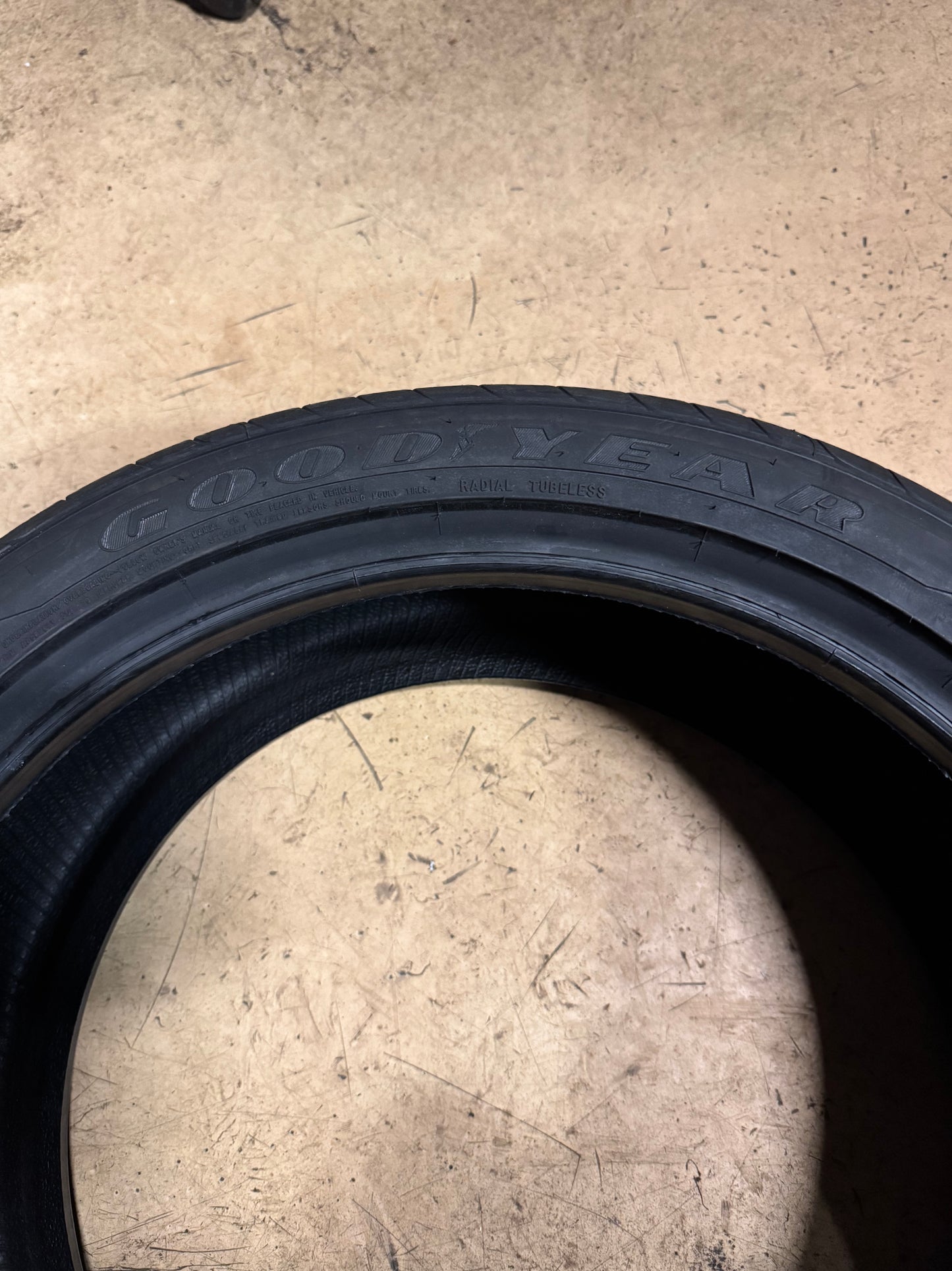 GOODYEAR EAGLE TOURING BSW P 245 40 19 94W ALL SEASON TIRE 102972387