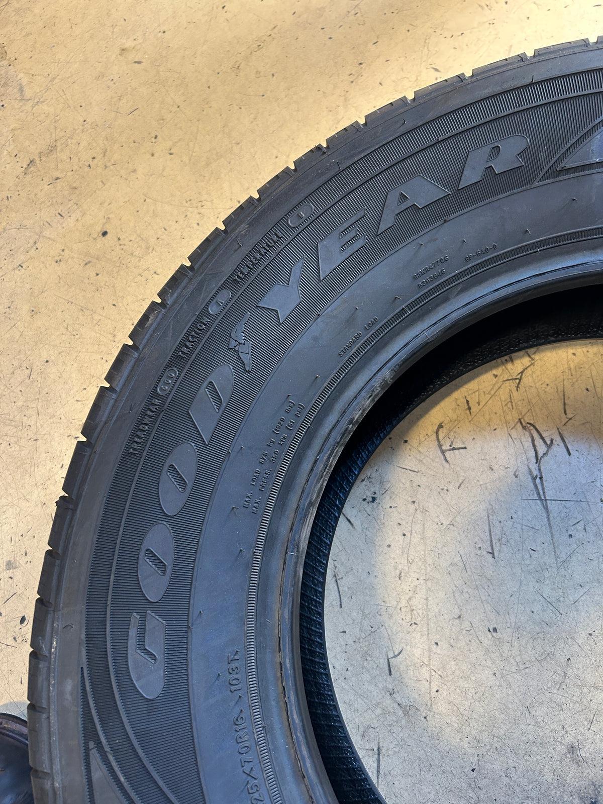 NOS GOODYEAR ASSURANCE ALL-SEASON BSW P 225 70 16 103T SL ALL SEASON TIRE 407378374
