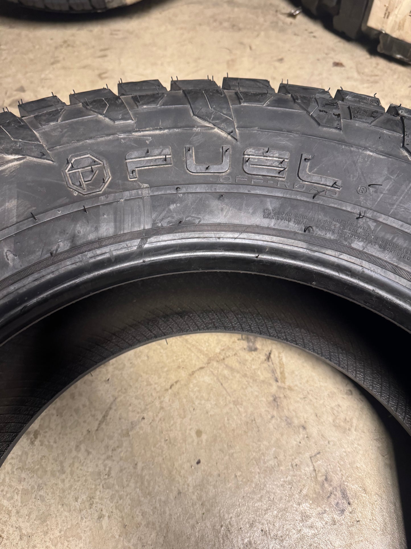 FUEL GRIPPER A/T BSW LT 265 70 17 121/118S 10PLY ALL TERRAIN TIRE RFAT26570R17
