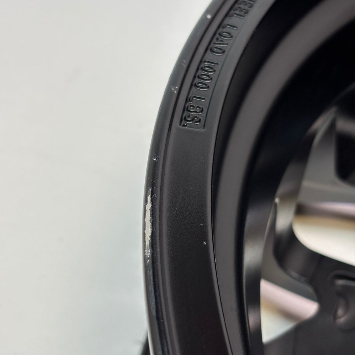 FUEL UTV ALUMINUM RIM D778 RUNNER UTV 18X7 5X156 ET13 GLOSS BLACK MILLED CANDY BLUE FINISH