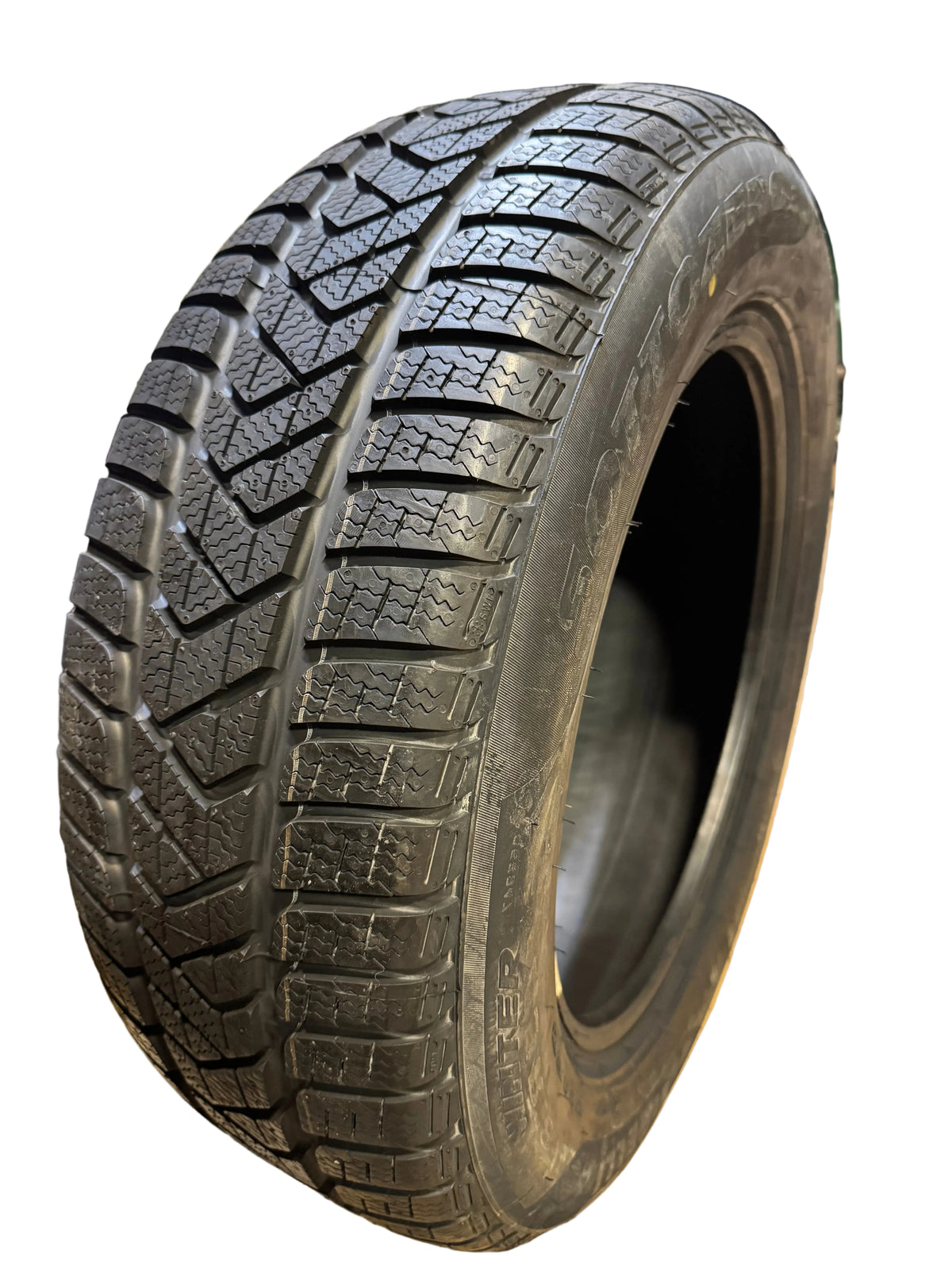 2 PIRELLI WINTER SOTTOZERO 3 BMW (*)  BSW P 225 60 17 99H WINTER TIRE 2763900