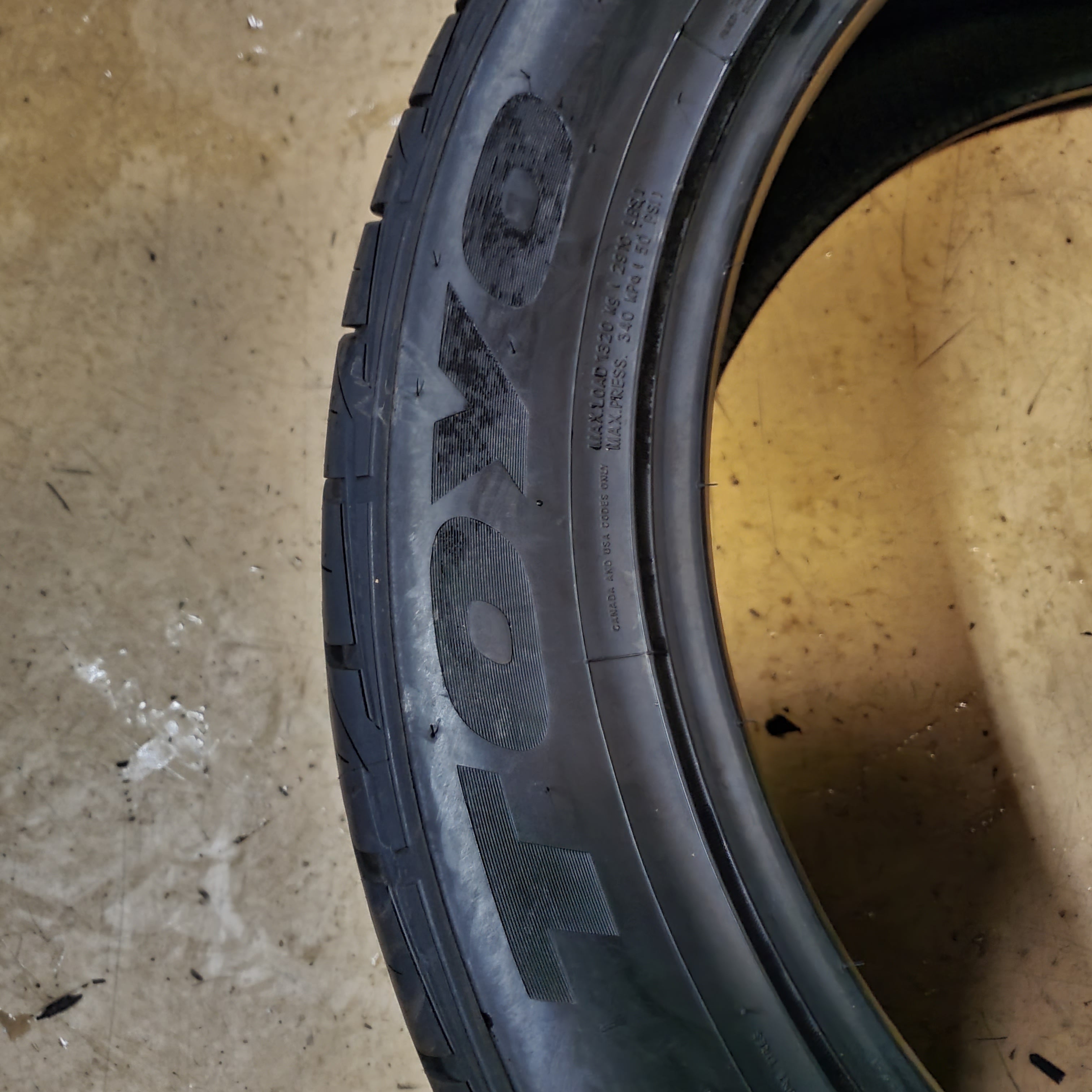 TOYO PROXES ST III P 305 45 22 118V XL ALL SEASON TIRE 247610