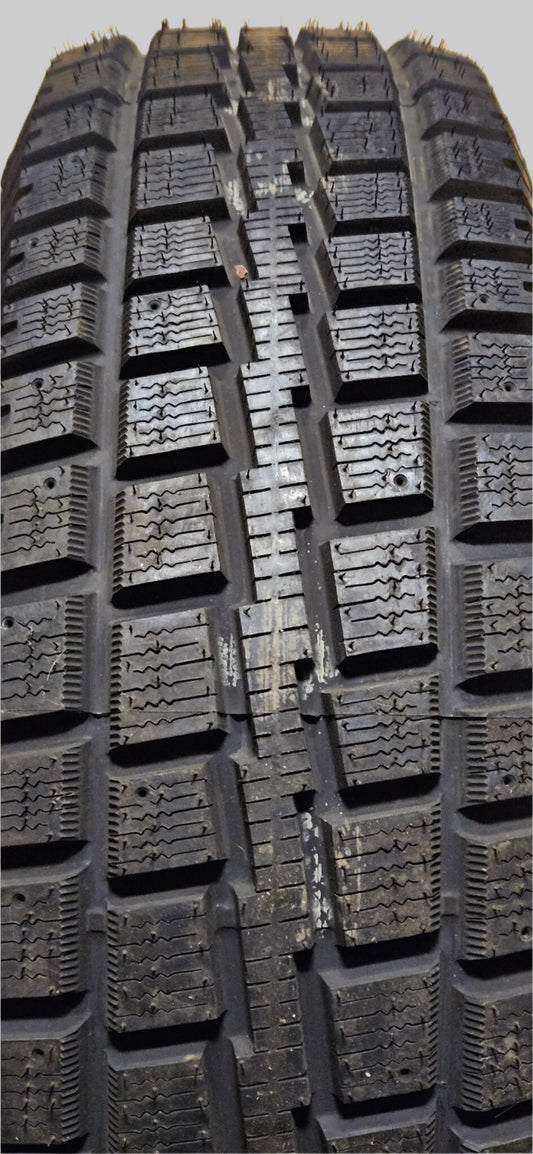 COOPER DISCOVERER M+S STUDDABLE P 255 70 18 113S SL SNOW WINTER TIRE 171223031