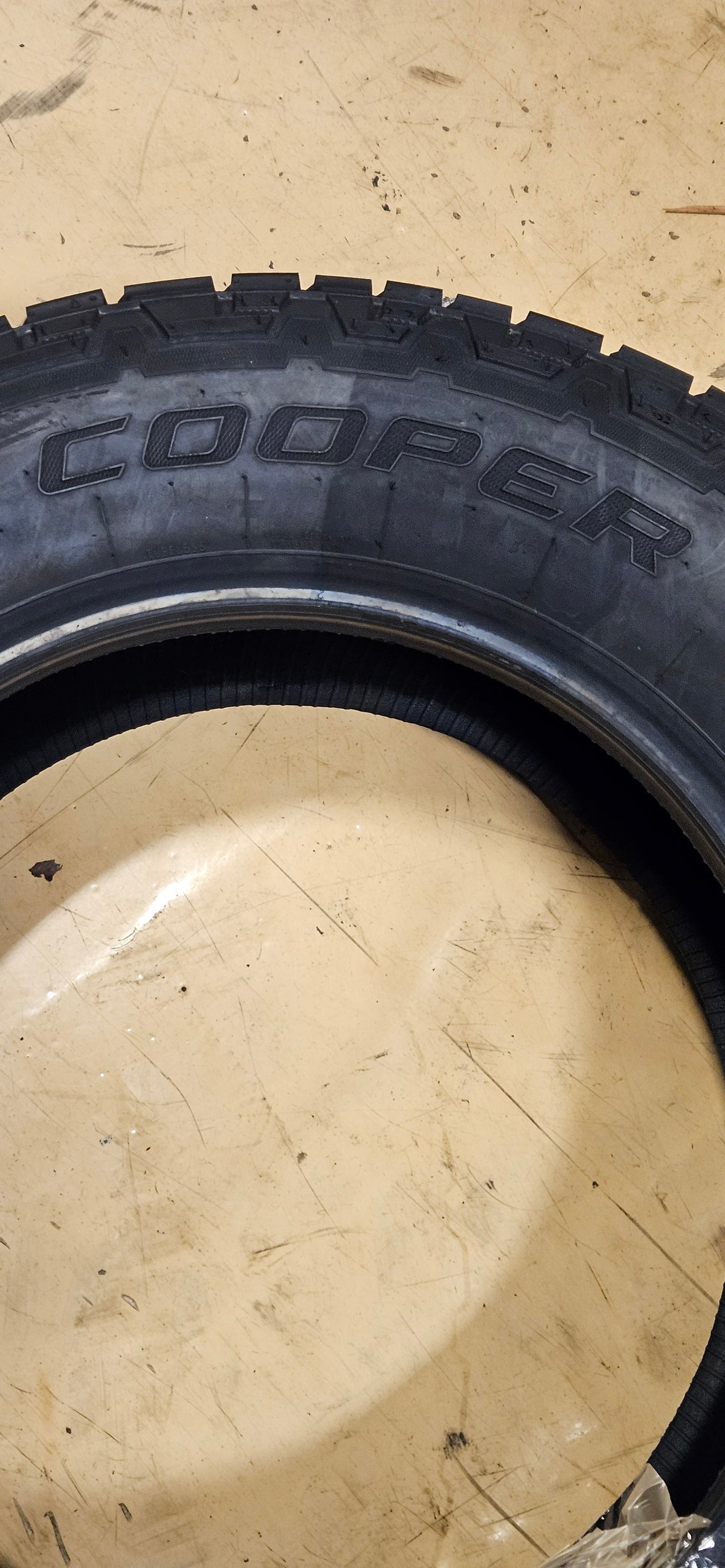 COOPER DISCOVERER AT3 4S BSW P 245 65 17 111T XL ALL TERRAIN TIRE 90000032706