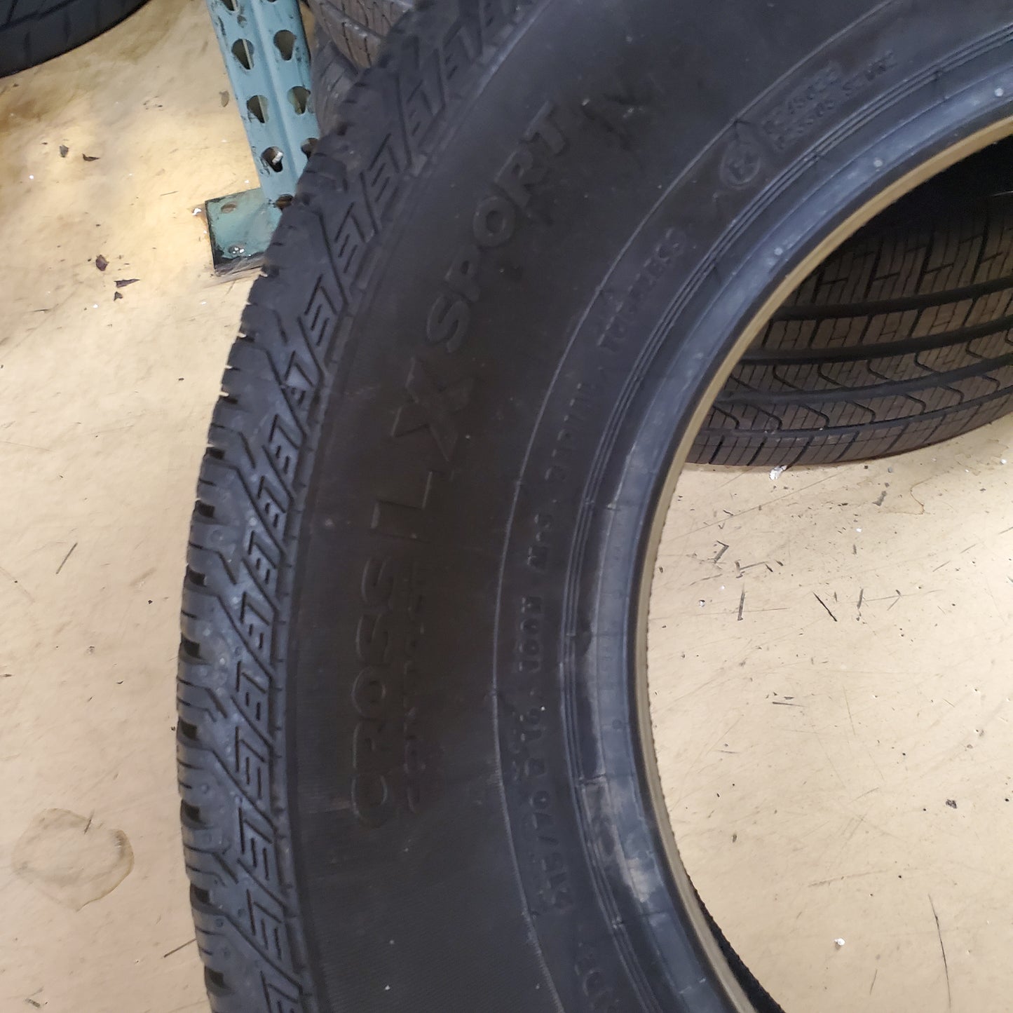 2 CONTINENTAL CROSSCONTACT LX SPORT P 215 70 16 100H SL ALL SEASON TIRE 03549210000