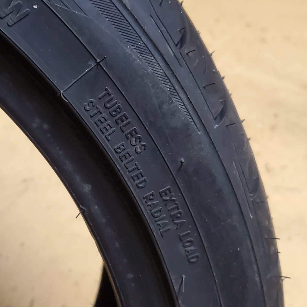 TOYO EXTENSA  HP II P 225 40 19 93W XL UHP ALL SEASON TIRE 196660