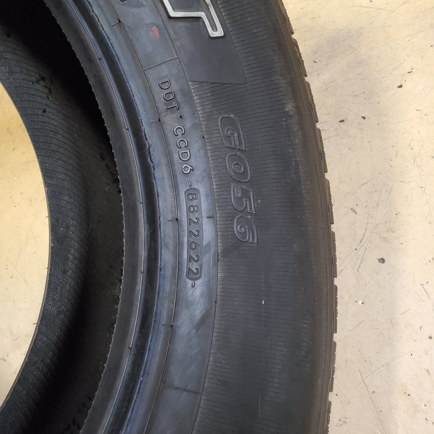 USED 11.5 /32” OF 13/32” YOKOHAMA GEOLANDAR H/T G056 WL P 265 70 18 114S SL HIGHWAY TERRAIN TIRE 110105623